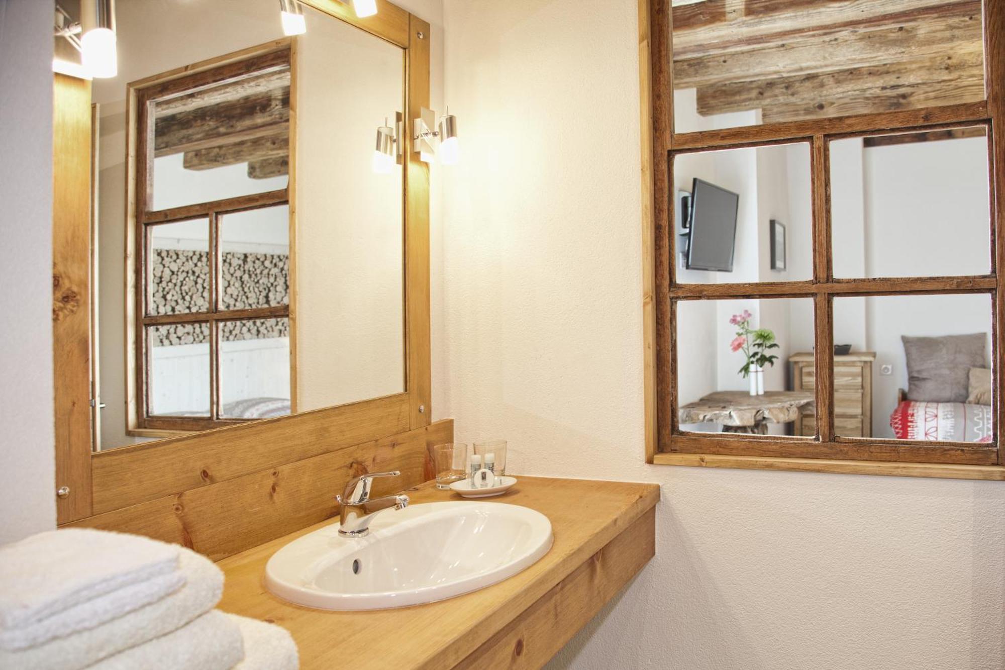 Chambres D'Hotes La Grangelitte Doussard Phòng bức ảnh